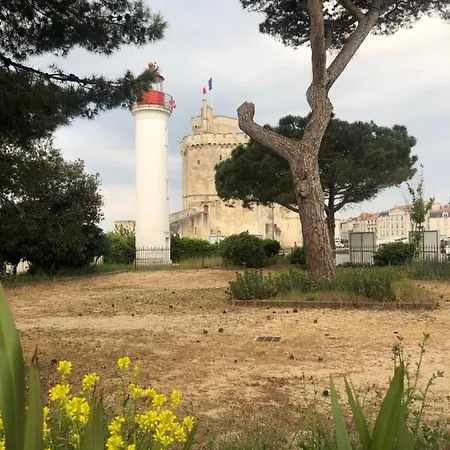 Nuit Insolite Sur Un Voilier Au Coeur De La Rochelle La Rochelle  Exterior photo